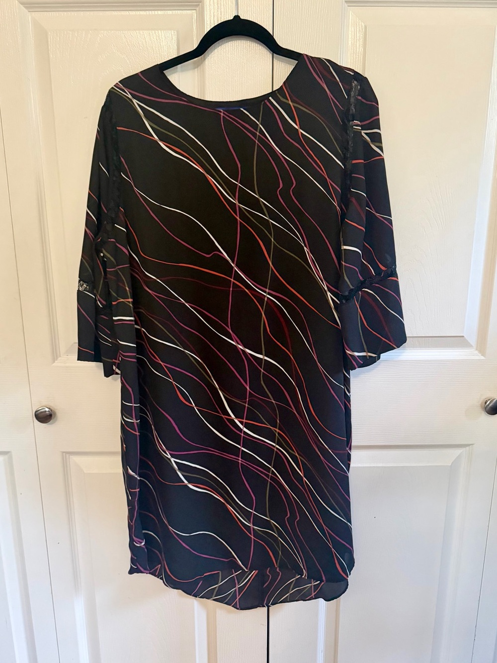 5 for $25! Apt. 9 Black Shift Dress with Multicolor Wave Print